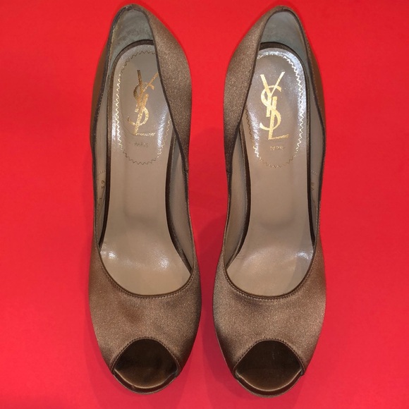 Yves Saint Laurent Satin Pep Toe Pumps - Picture 2 of 6